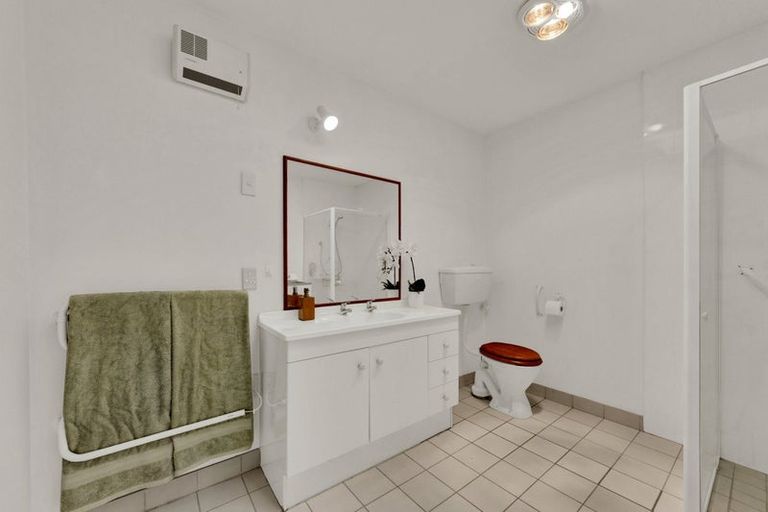 Photo of property in 9/90 Hawke Street, New Brighton, Christchurch, 8083