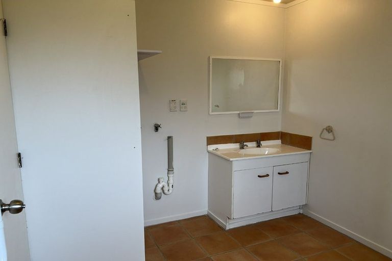 Photo of property in 161 Verbena Road, Birkdale, Auckland, 0626