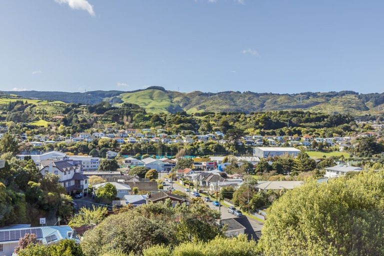 Photo of property in 23 Mascot Street, Tawa, Wellington, 5028