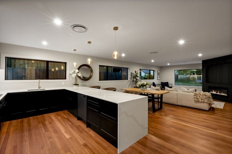 Photo of property in 48 Corriedale Road, Jacks Point, 9371