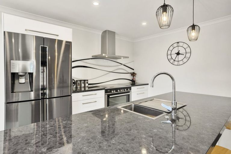 Photo of property in 92 Sutherland Drive, Kaiapoi, 7630