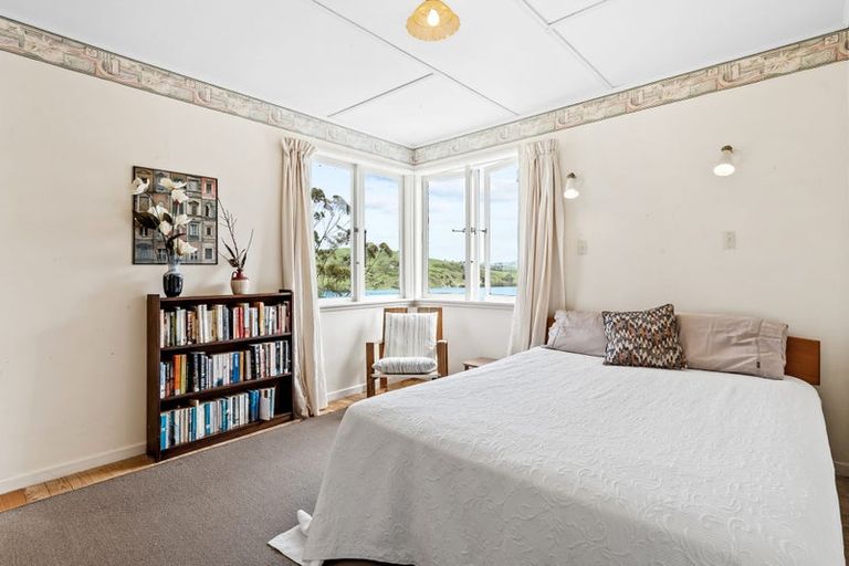 Photo of property in 111 Wharf Road, Port Albert, Wellsford, 0973