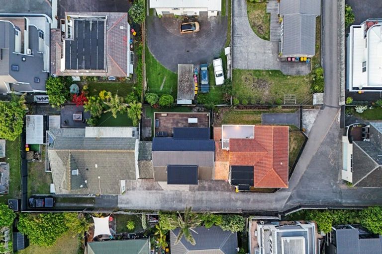Photo of property in 1/186 Marine Parade, Mount Maunganui, 3116