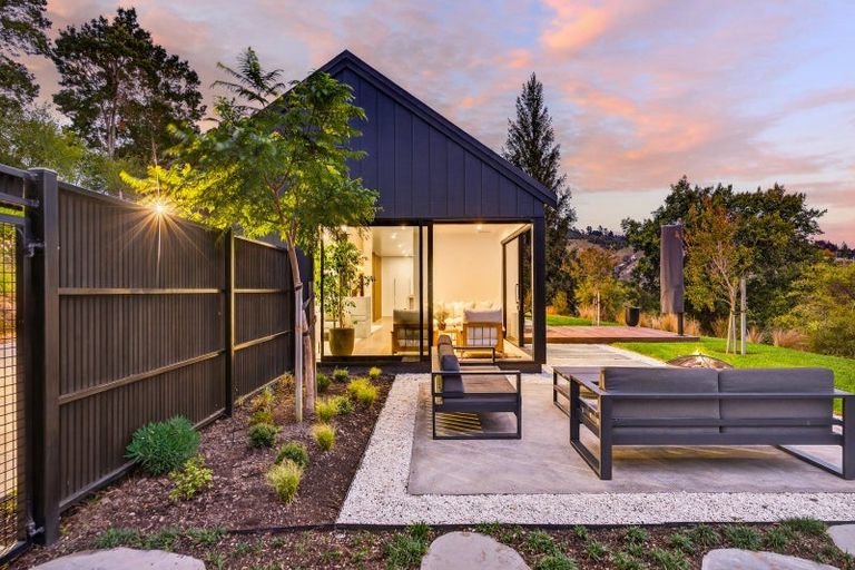 Photo of property in 248 Durham Drive, Havelock North, 4130