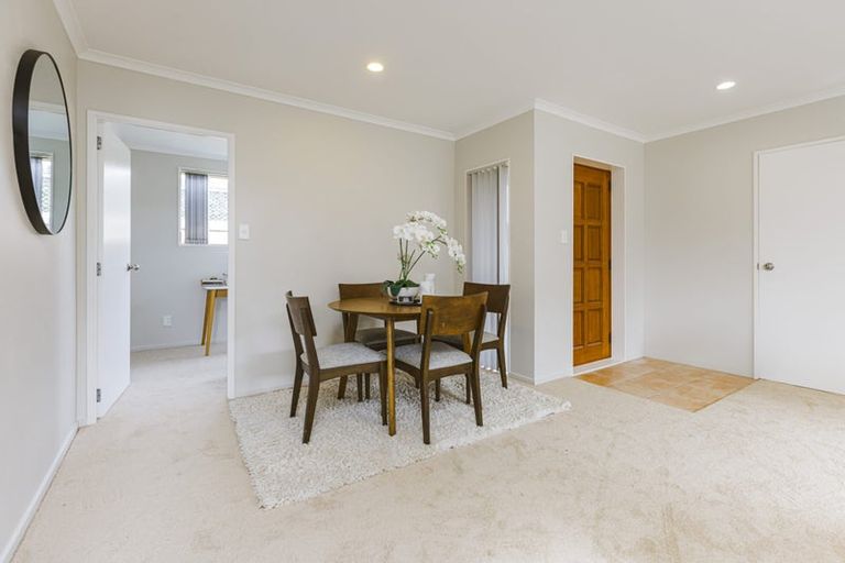 Photo of property in 17 Marblewood Grove, Pukekohe, 2120