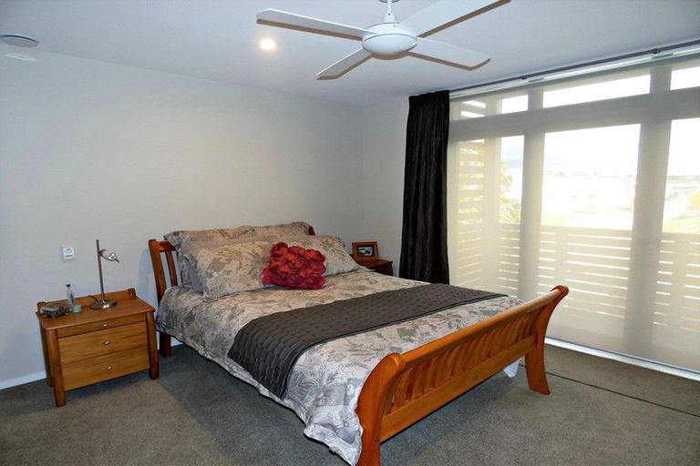Photo of property in 44 Squadron Drive, Hobsonville, Auckland, 0616