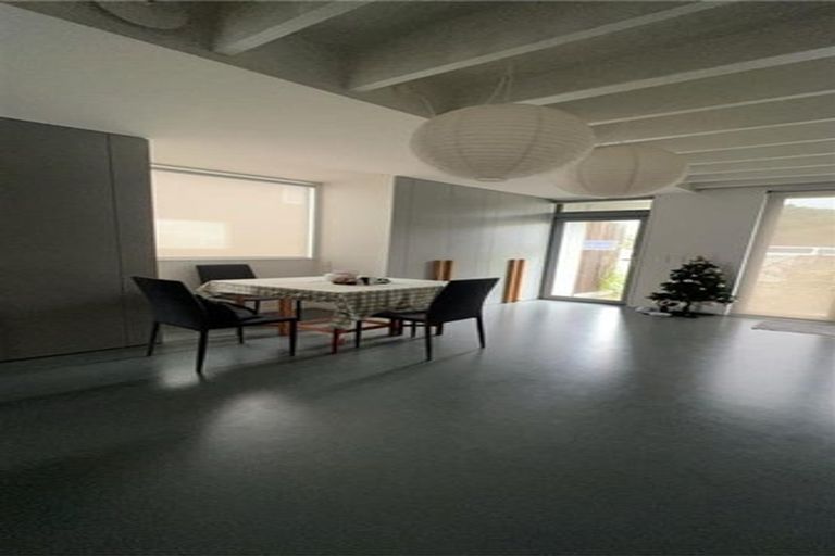 Photo of property in 383 Adelaide Road, Newtown, Wellington, 6021