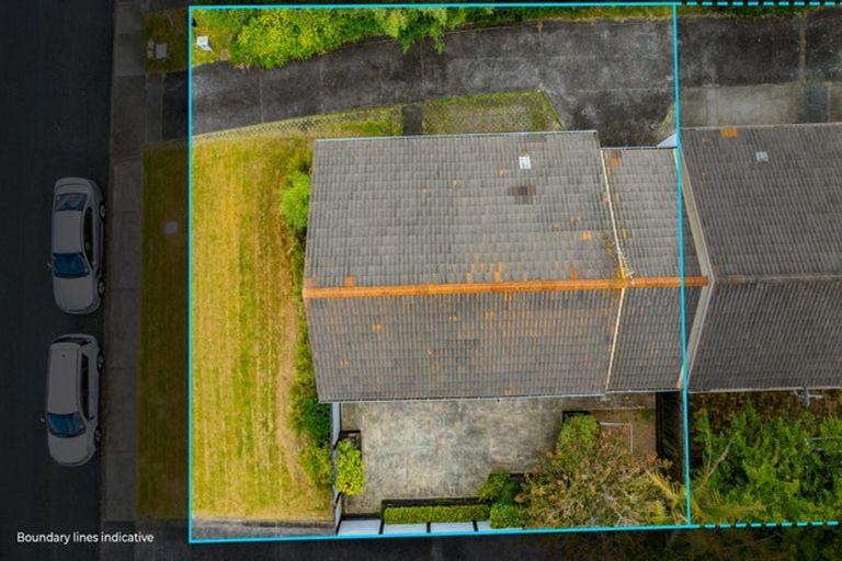 Photo of property in 1/1 Gatman Street, Birkdale, Auckland, 0626