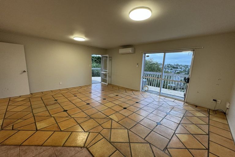 Photo of property in 26 Weldene Avenue, Glenfield, Auckland, 0629