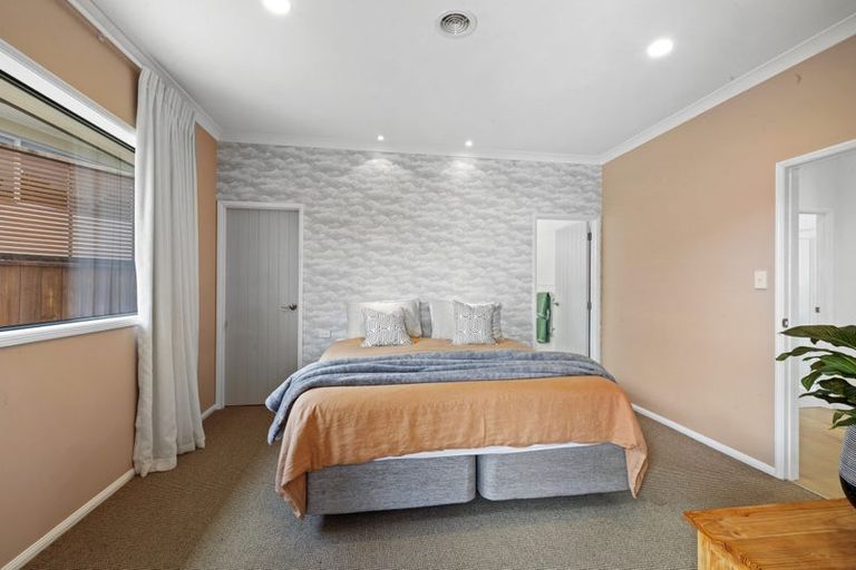 Photo of property in 176a Heta Road, Highlands Park, New Plymouth, 4312