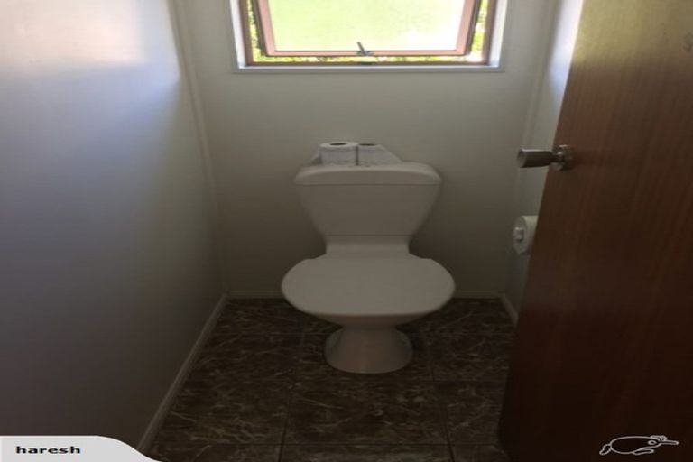 Photo of property in 1/44 Megan Avenue, Pakuranga Heights, Auckland, 2010