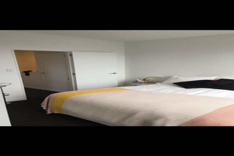 Photo of property in 20u2 Trent Street, Island Bay, Wellington, 6023