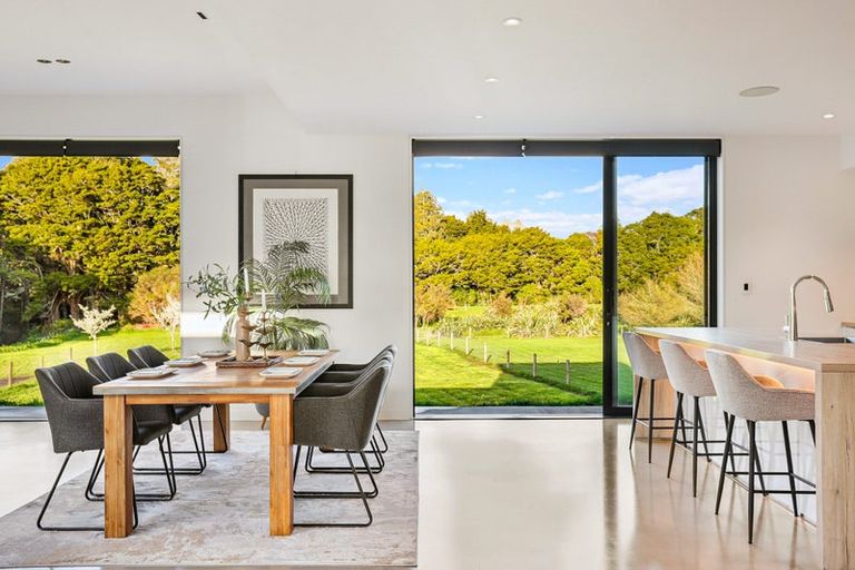 Photo of property in 22 Kahika Grove, Huapai, Kumeu, 0810
