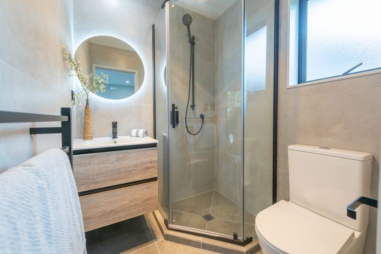 Photo of property in 6b Zingaro Place, Massey, Auckland, 0614