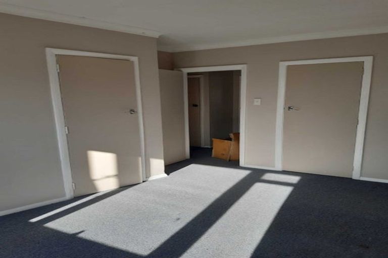 Photo of property in Peregrine Flats, 3/81 Ward Street, Wallaceville, Upper Hutt, 5018