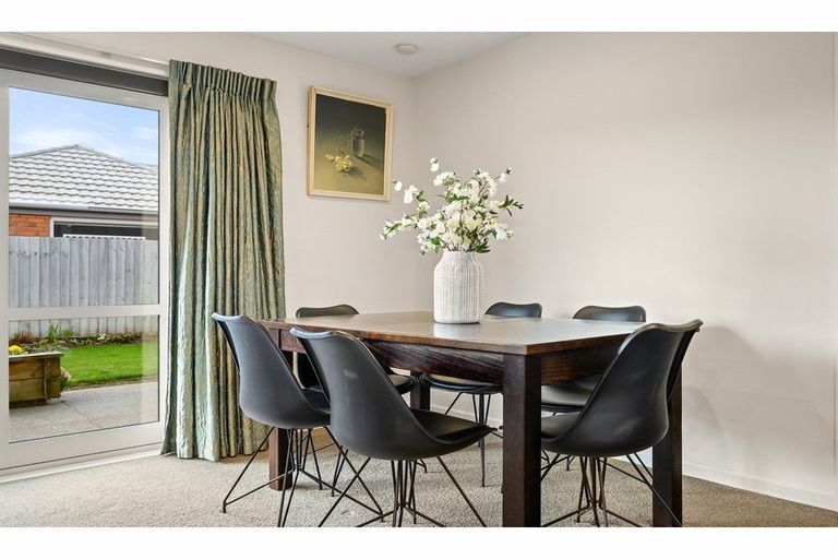 Photo of property in 1 Carradale Avenue, Broomfield, Christchurch, 8042