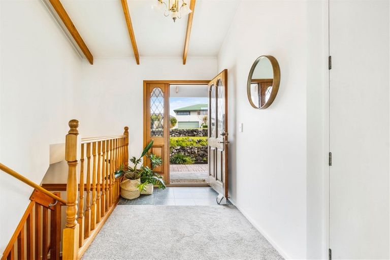 Photo of property in 68 Spinnaker Drive, Te Atatu Peninsula, Auckland, 0610