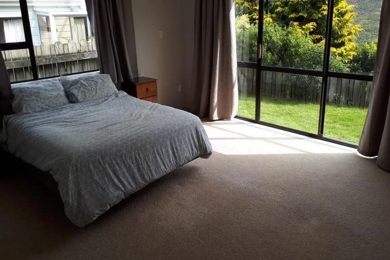 Photo of property in 49 Satara Crescent, Khandallah, Wellington, 6035