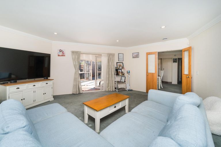 Photo of property in 12/358 College Street, West End, Palmerston North, 4410