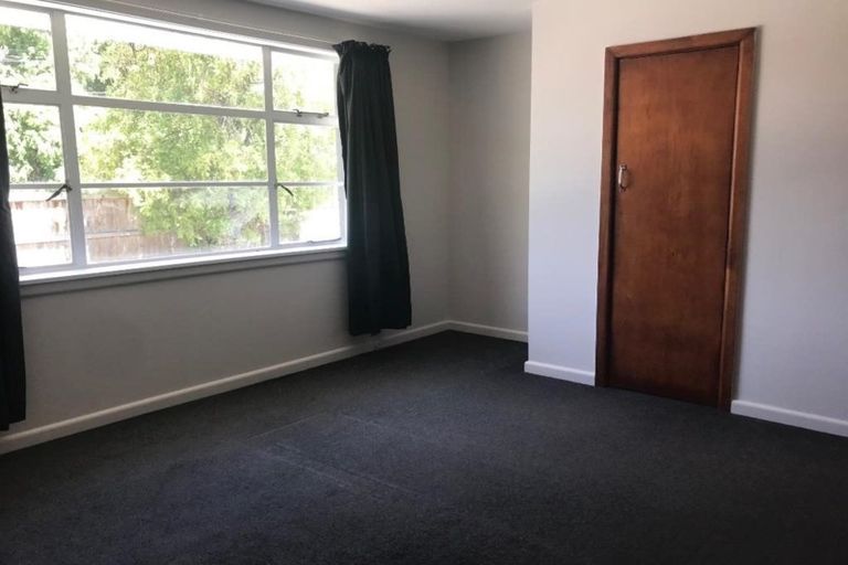 Photo of property in 61 Acacia Avenue, Upper Riccarton, Christchurch, 8041