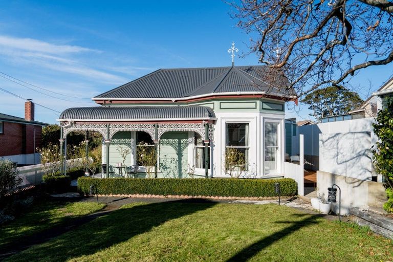 Photo of property in 143 Kenmure Road, Kenmure, Dunedin, 9011