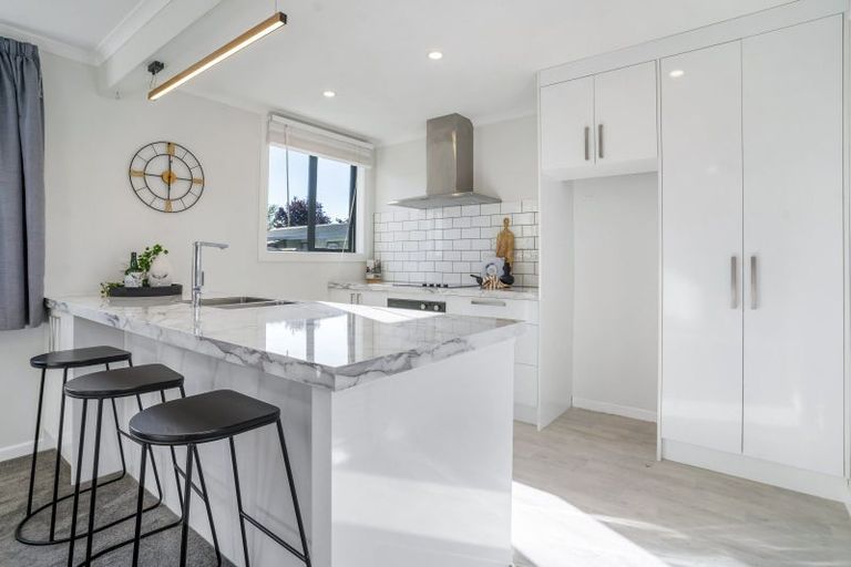 Photo of property in 52 Grange Street, Winton, 9720