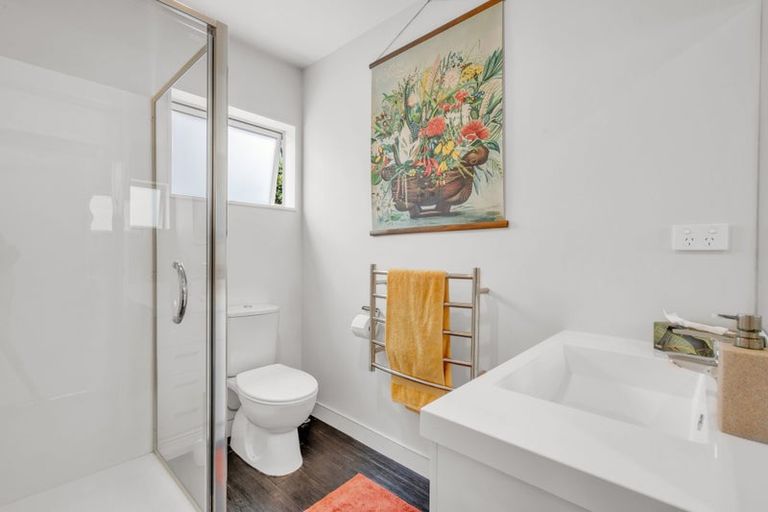 Photo of property in 33 Apple Orchard Way, Sunnyvale, Auckland, 0612