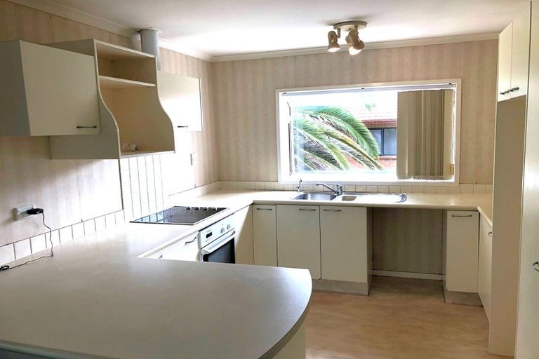Photo of property in 6 Hansworth Place, Flat Bush, Auckland, 2019