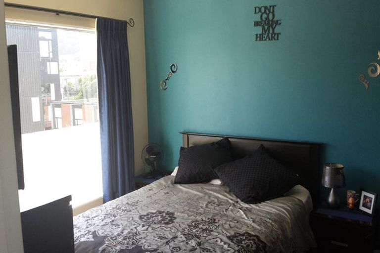 Photo of property in 17u8 Adelaide Road, Mount Cook, Wellington, 6021