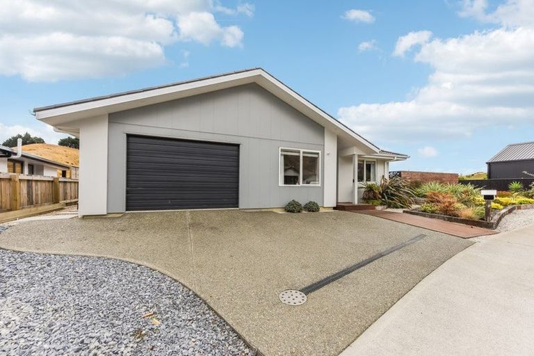 Photo of property in 40 Huntaway Close, Stoke, Nelson, 7011