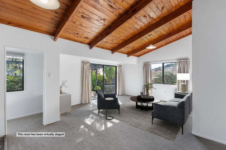 Photo of property in 14 Poneke Drive, Waikanae, 5036