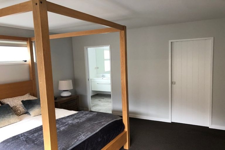 Photo of property in 33 Kahuparere Crescent, Pyes Pa, Tauranga, 3112