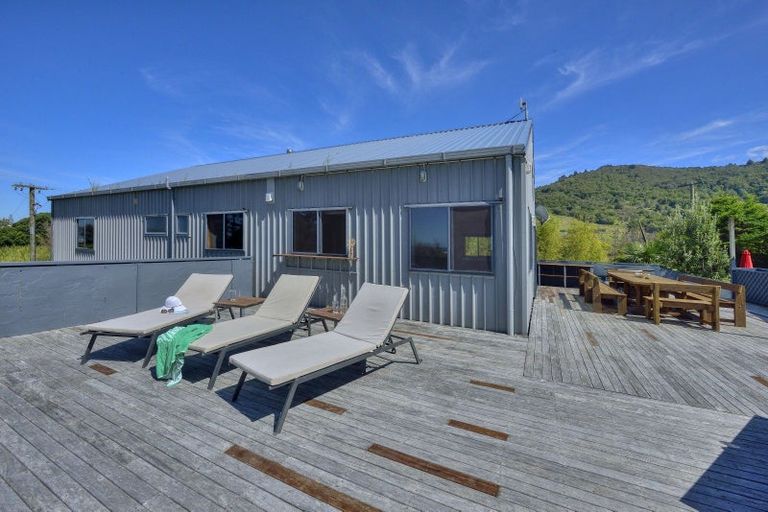 Photo of property in 54 Happy Jacks Road, Mahia, 4198