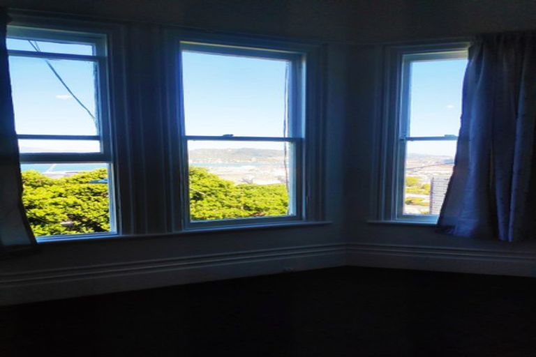 Photo of property in 9 Grosvenor Terrace, Wadestown, Wellington, 6012