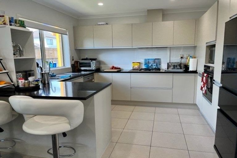Photo of property in 146 Wellington Street, Howick, Auckland, 2014