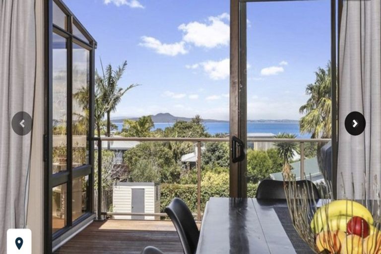Photo of property in 35 Toroa Street, Torbay, Auckland, 0630