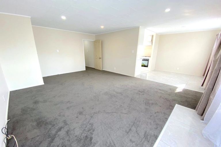 Photo of property in 1/20 Shalimar Place, Clover Park, Auckland, 2019