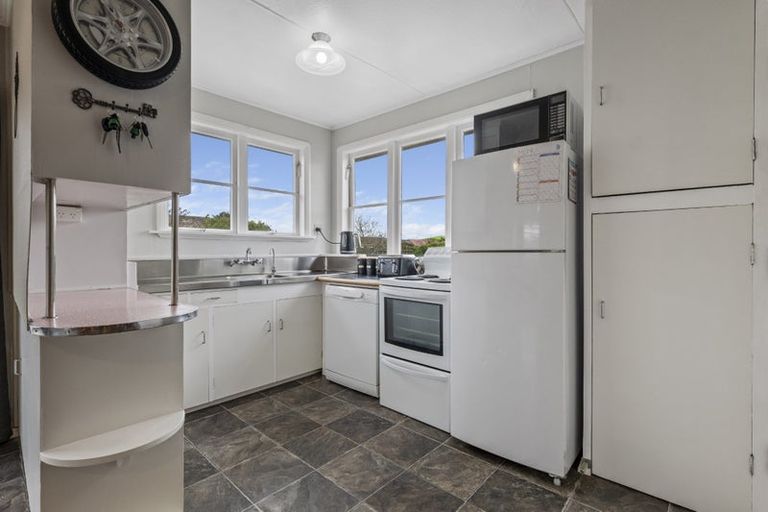 Photo of property in 162 Waihi Road, Hawera, 4610