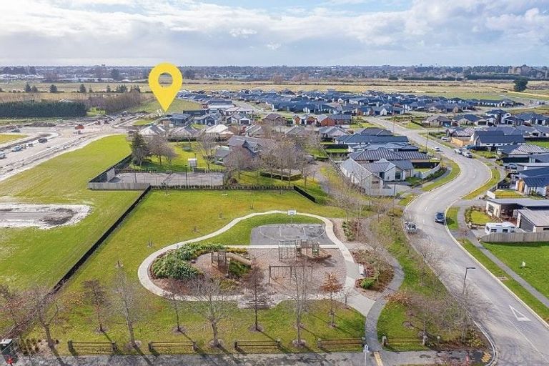 Photo of property in 30 Kearns Drive, Hobsonville, Auckland, 0616