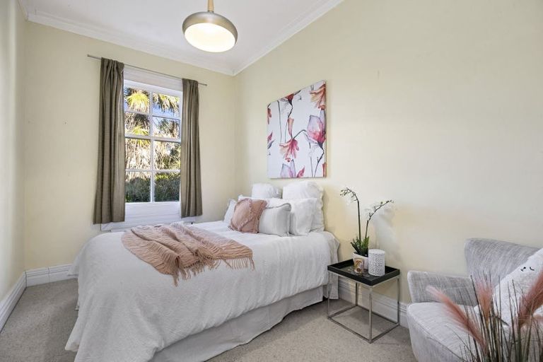 Photo of property in 220 Ohiro Road, Brooklyn, Wellington, 6021