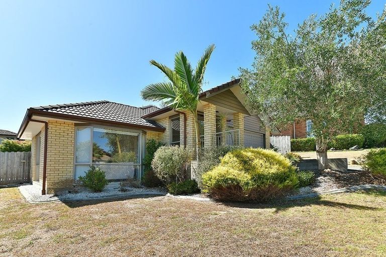 Photo of property in 5 Seamount Drive, Red Beach, 0932