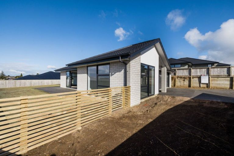 Photo of property in 2/84 Gateway Drive, Te Awamutu, 3800