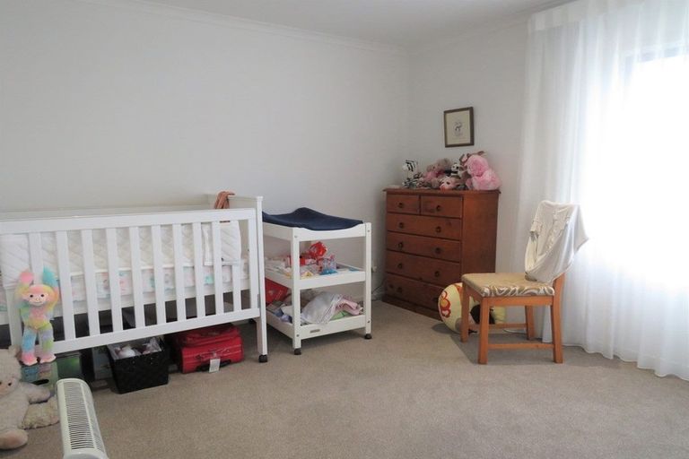 Photo of property in 3 Nohanga Lane, Hobsonville, Auckland, 0616