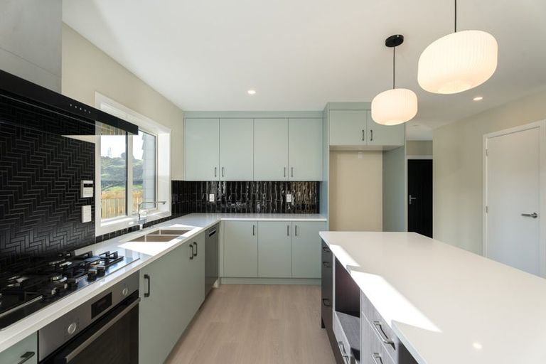 Photo of property in 9 Swinton Place, Churton Park, Wellington, 6037