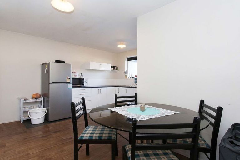 Photo of property in 2/345 Worcester Street, Linwood, Christchurch, 8011