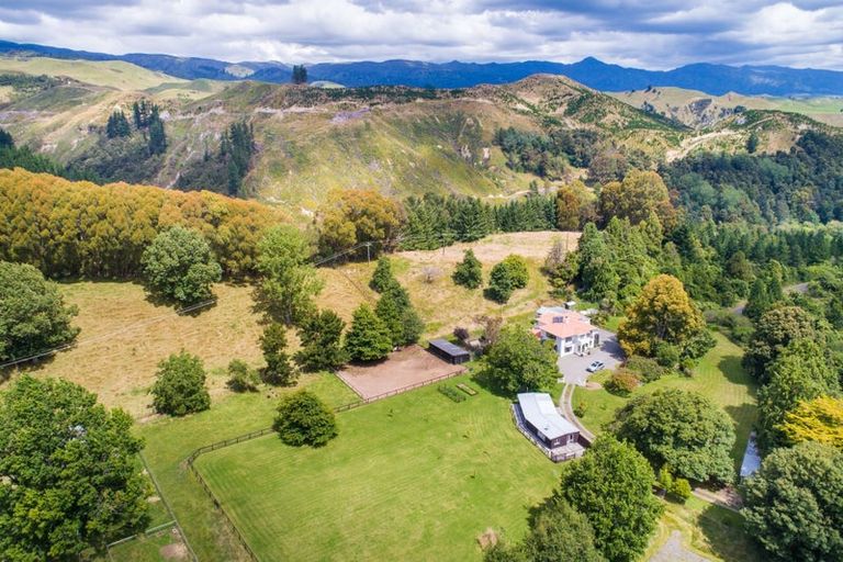 Photo of property in 2136 Pohangina Valley Road East, Pohangina, Ashhurst, 4884