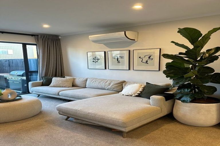 Photo of property in 66 Nugget Avenue, Hobsonville, Auckland, 0616