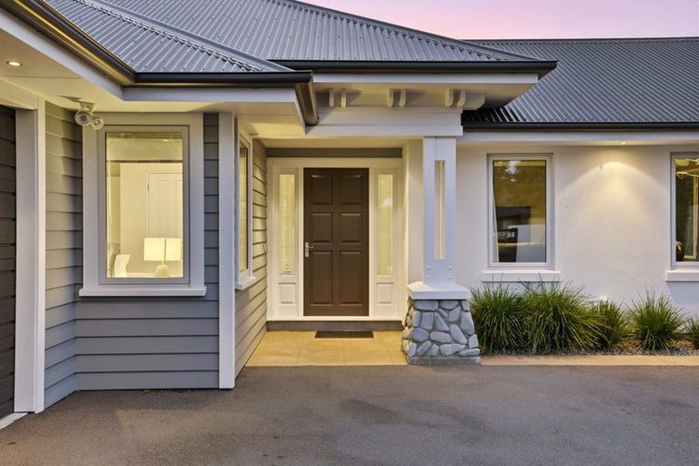 Photo of property in 24 Providence Place, Redwood, Christchurch, 8051