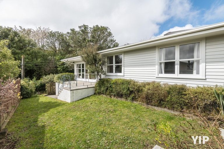 Photo of property in 14 Leona Way, Paparangi, Wellington, 6037