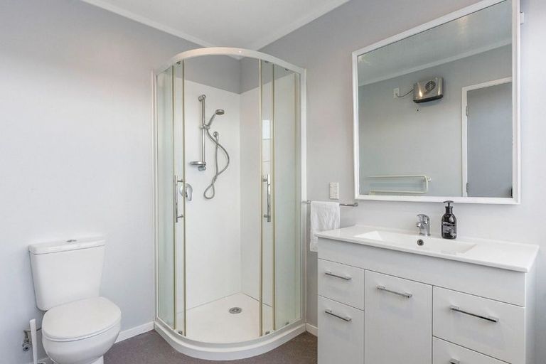Photo of property in 79 Helenslee Road, Pokeno, 2402
